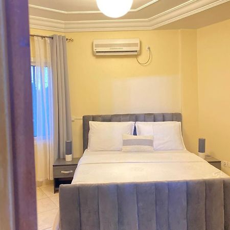 Armelle Sweet Home Douala Room photo